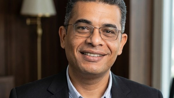 وليد البرقى محافظ البحر الاحمر