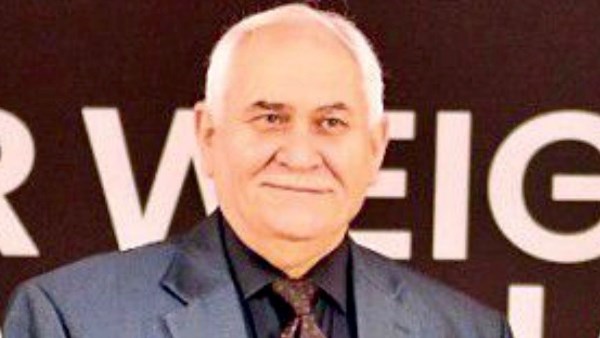 رئيس الاتحاد الدولي لرفع الأثقال