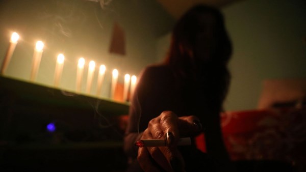 فتاة ليل - أرشيفية