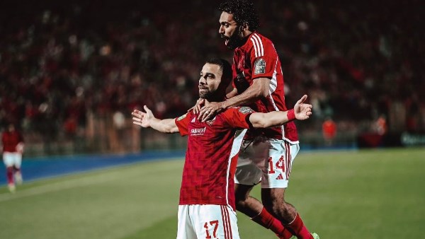 حسين الشحات وعمرو السولية