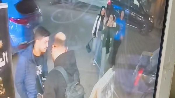 واقعة على السوشيال ميديا