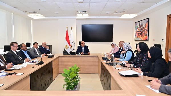 وزير الري والموارد المائية