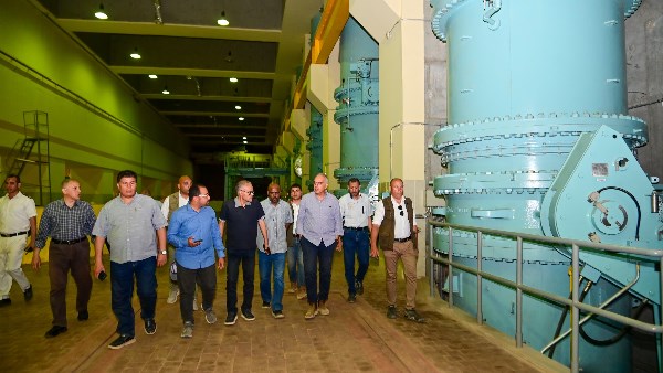 تفقد الموقف التنفيذي لـ"مشروع تنمية جنوب الوادي"