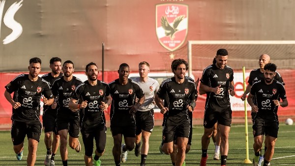 الفريق الأول لكرة القدم بالنادي الأهلي