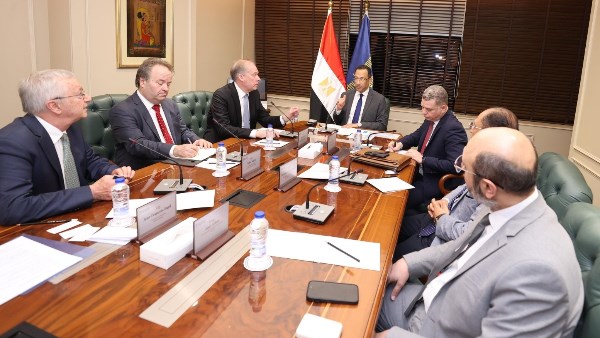 وزير الاتصالات 