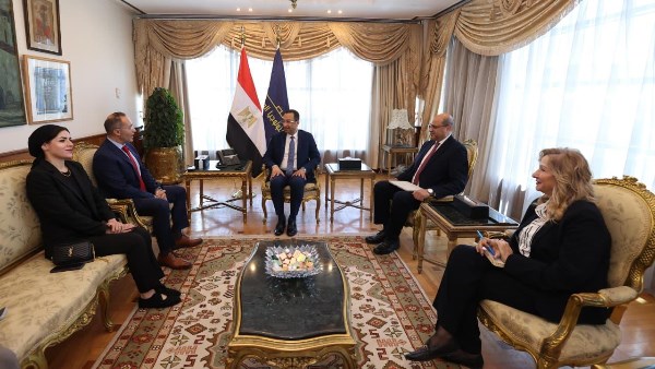 وزير الاتصالات 