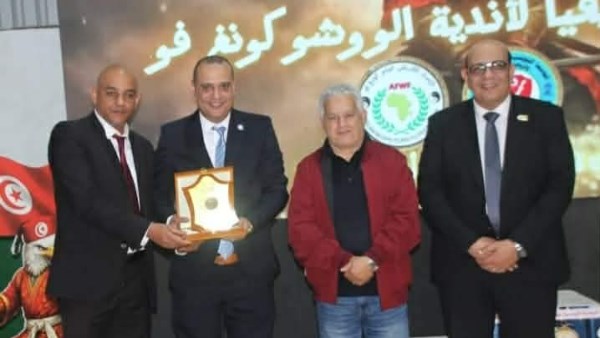 الجامعة التونسية للكونغ فو تكرّم أحمد البكاتوشي تقديرا لدوره في إنجاح بطولة إفريقيا للأندية الجامعة التونسية للكونغ فو تكرّم أحمد البكاتوشي تقديرا لدوره في إنجاح بطولة إفريقيا للأندية