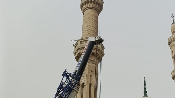 وزير الأوقاف يوجّه بالتعامل مع ميل هلال مئذنة مسجد البحر بدمياط