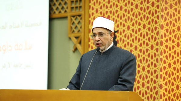 رئيس جامعة الأزهر: تأصيل الأستاذ مفتاح النهضة العلمية وبناء الأجيال