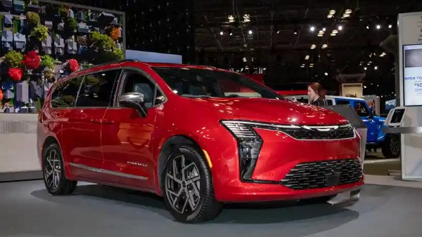 كرايسلر باسيفيكا 2027