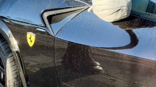 السيارات الفاخرة