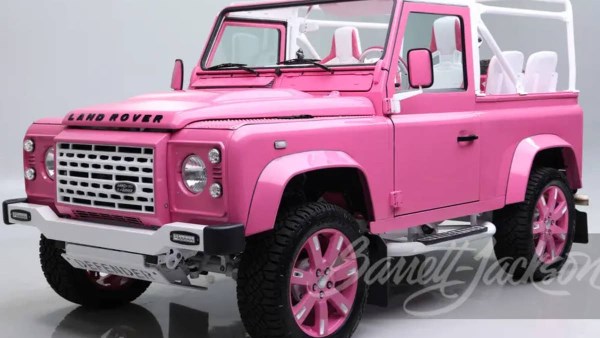 سيارة باربي