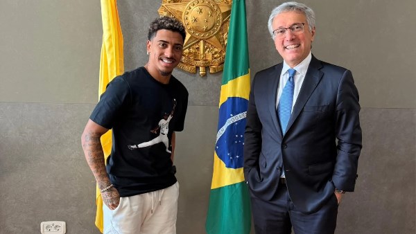 السفير باولينو فرانكو و خوان بيزيرا