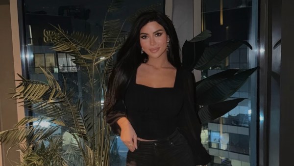 كارولين عزمي 