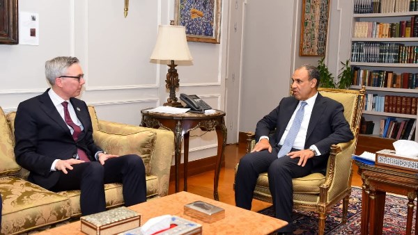 خلال اللقاء