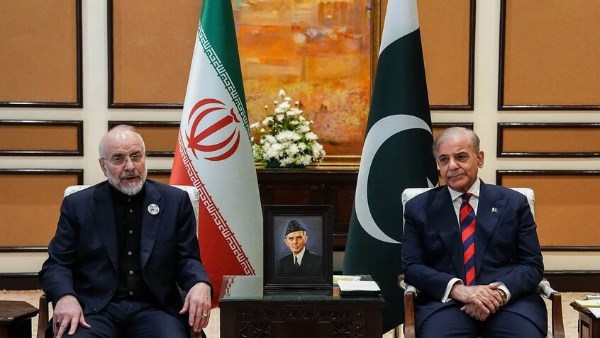 الخارجية الإيرانية: نقلنا مطالبنا الـ10 لباكستان دون غموض والمفاوضات بدأت فعليا