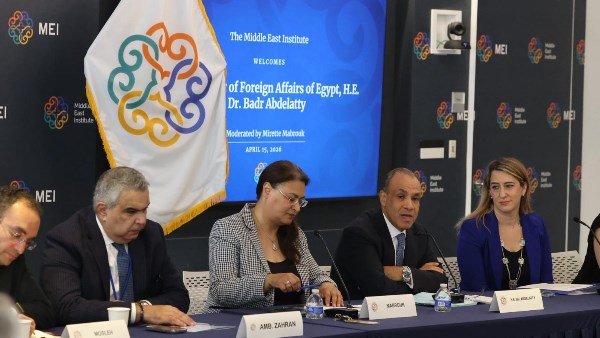 وزير الخارجية يشارك في مائدة مستديرة فى "معهد الشرق الأوسط" بواشنطن ويستعرض الموقف المصرى من الأزمات الاقليمية 
