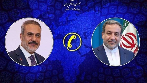 عراقجي يطلع نظيره التركي على التطورات المتعلقة بوقف إطلاق النار