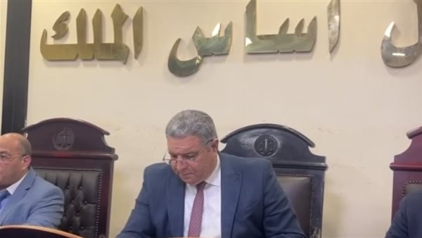 محافظ البحيرة