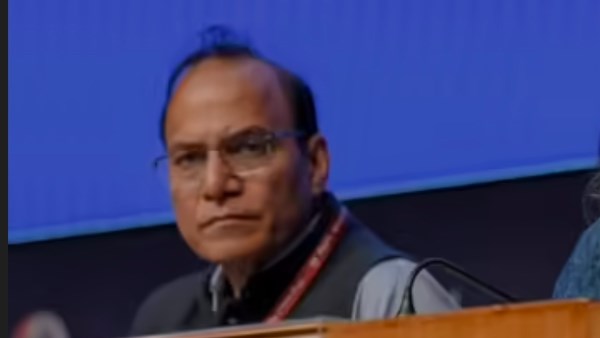 الهند : تأجيل صيانة المصافي لتلبية الطلب المحلي المتزايد على الوقود