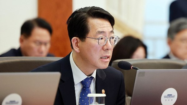 كوريا الجنوبية: السماح بالإبحار عبر البحر الأحمر كمسار بديل في ظل اضطرابات مضيق هرمز