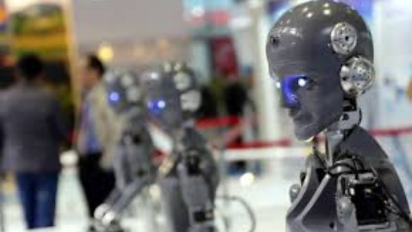 ثورة الروبوتات تدفع النمو العالمي وتسارع الإنتاج في الدول المنافسة بينما تتراجع بريطانيا