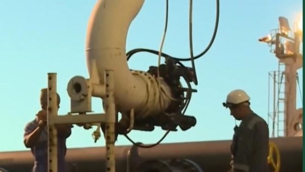 كوبا تستقبل 100 ألف برميل من النفط الروسي