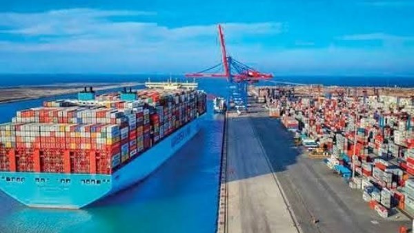 نشاط ملحوظ لحركة التداول والملاحة بالهيئة العامة لميناء الإسكندرية خلال 24 ساعة