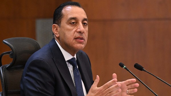 رئيس الوزراء: السبت المقبل أجازة رسمية بمناسبة عيد تحرير سيناء