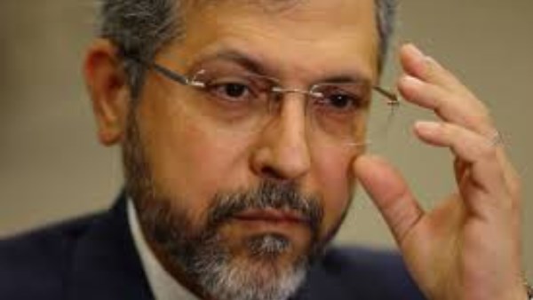 مسؤول إيراني: مطالب الولايات المتحدة "متشددة" ولن نسلم اليورانيوم