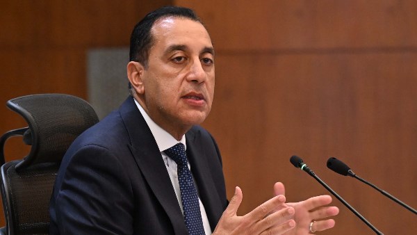 رئيس الوزراء يبدأ جولة بعدد من المشروعات التنموية والخدمية بشمال سيناء