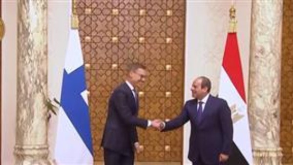 الرئيس السيسي يستقبل رئيس فنلندا بقصر الاتحادية