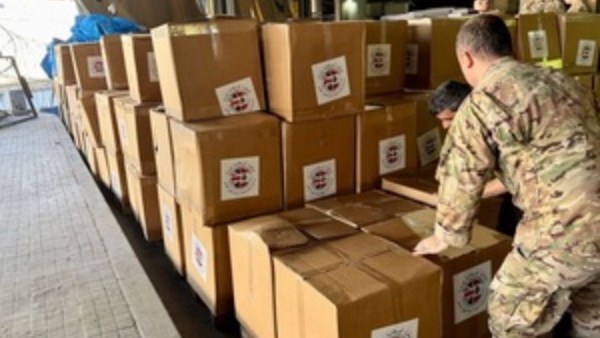 بريطانيا ترسل مساعدات إغاثية لأسر النازحين من القوات المسلحة اللبنانية