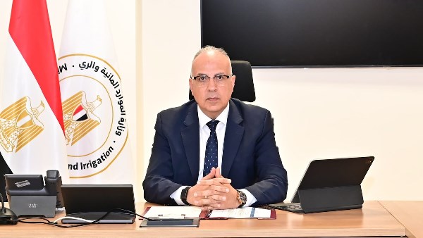 وزير الري يبحث إجراءات التحول الرقمي بالهيئة العامة للمساحة