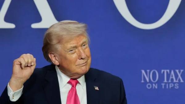 دونالد ترامب