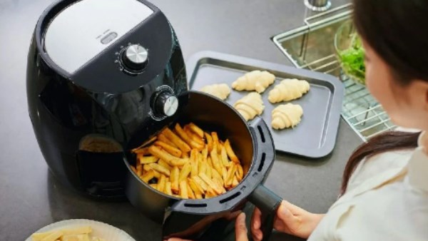 تحذير للمستخدمين.. هذه الأطعمة لا تناسب القلاية الهوائية وقد تفسد الطهي