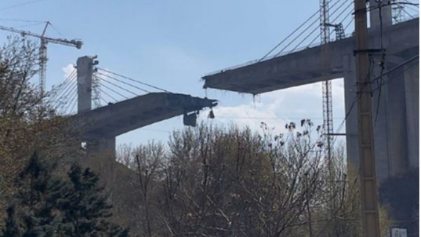 أطول جسر في الشرق الأوسط