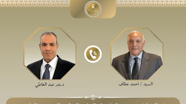 وزير الخارجية ونظيره الجزائري