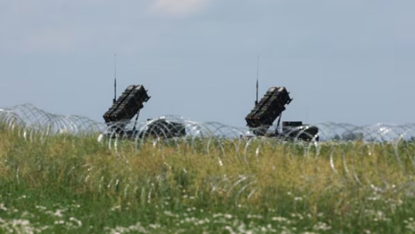 تأجيل شحنات الأسلحة الأمريكية إلى أوروبا