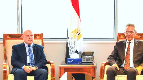 رئيس هيئة النيابة الإدارية يلتقي وزير شئون المجالس النيابية