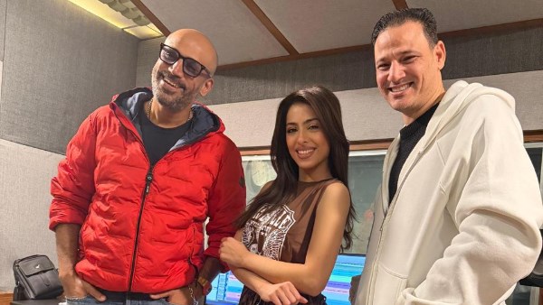 بعد نجاحاته مع عمرو دياب وإليسا ومحمد حماقي… محمد يحيى يراهن على صوت سارة محجوب