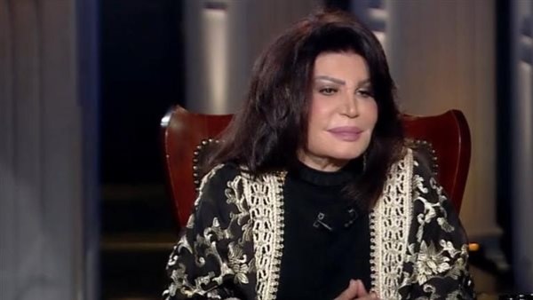 الفنانة نجوي فؤاد 