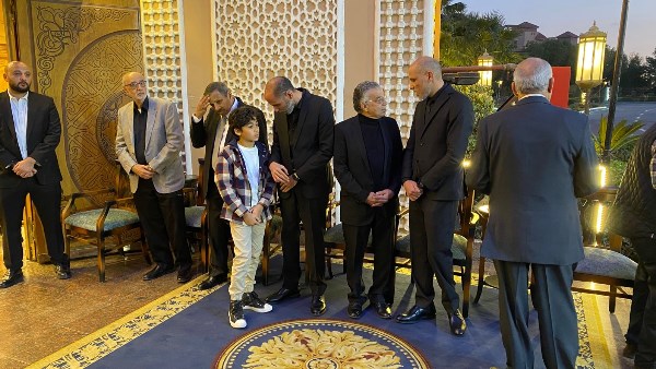 بدء عزاء مدير التصوير عبد الحميد التوني بمسجد الشرطة بالشيخ زايد.. ومحمد العدل أول الحضور