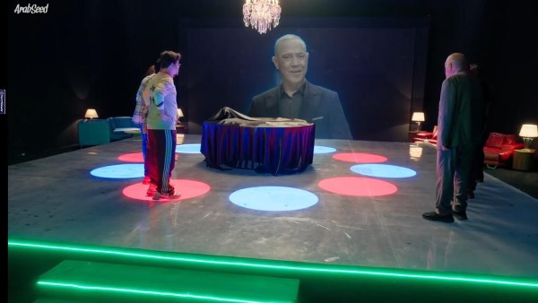 أشرف عبد الباقي يشعل الصراعات ويقود المنافسة بطريقته في مسلسل اللعبة