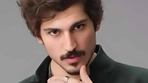 النجم التركي أوكتاي تشوبوك