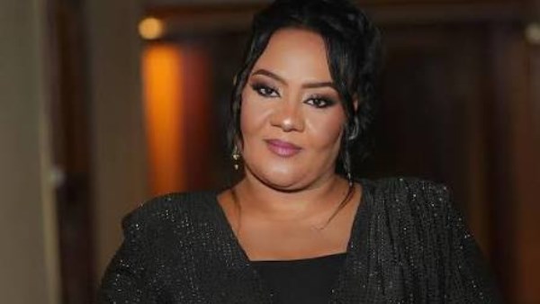 الفنانة إسلام مبارك