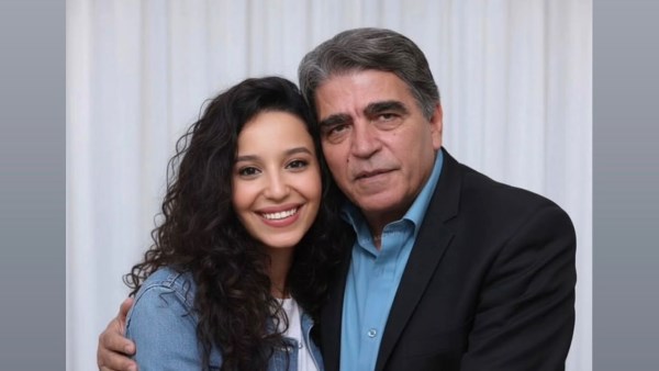 محمود الجندي وابنته 