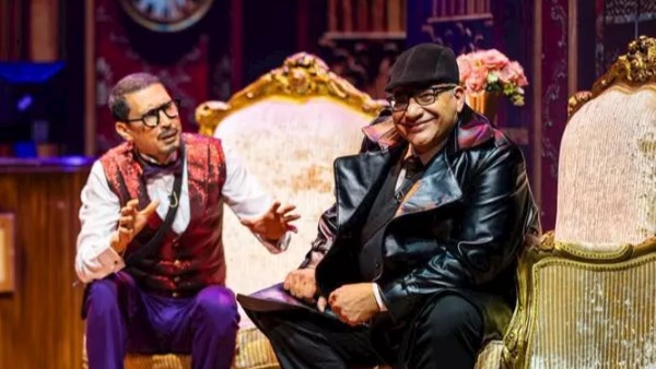 أحمد عيد يروج لكواليس مسرحية "جريمة في فندق السعادة" في الرياض