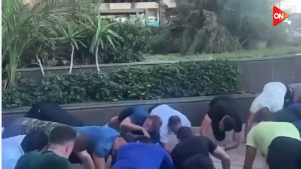 أحمد موسى: ماكرون يركض في شوارع الإسكندرية وسط المواطنين في مشهد استثنائي