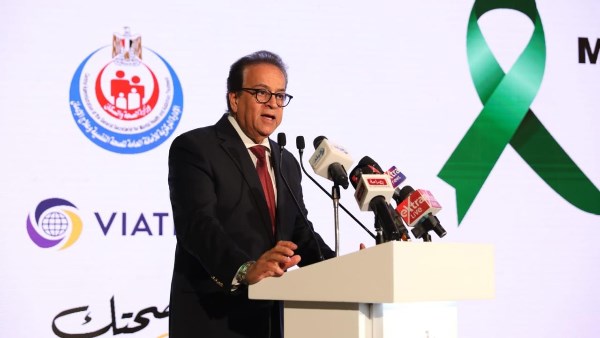 الدكتور خالد عبدالغفار وزير الصحة والسكان 